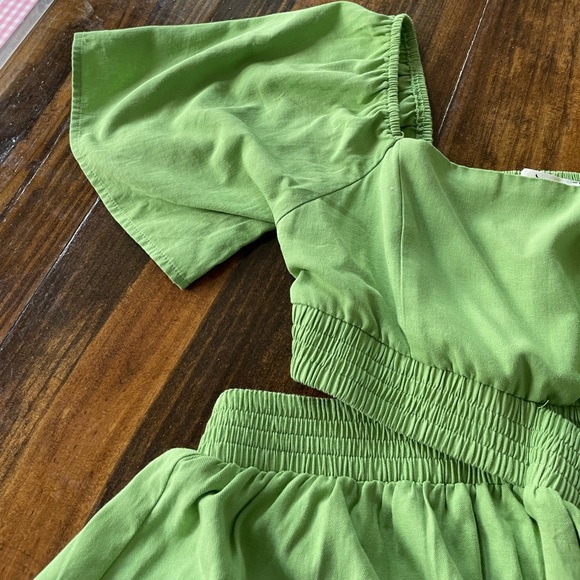 Lime Green Tiered Mini Dress open lower back size M - Picture 6 of 8